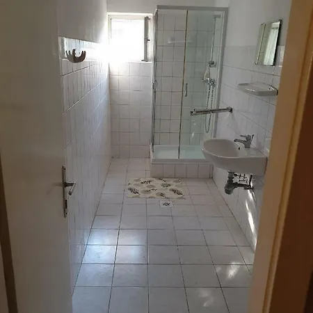 Gasthuis Zakkant-lak Siófok